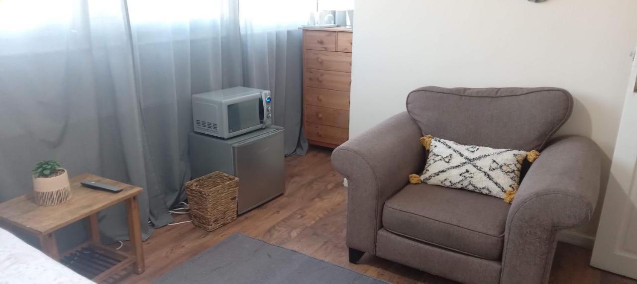 Comfortable Double Room Londyn Zewnętrze zdjęcie